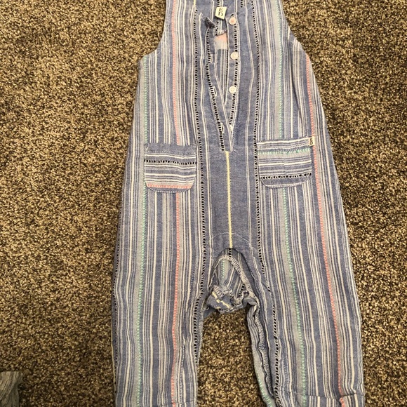 12 mos lot of Rompers - Picture 2 of 7